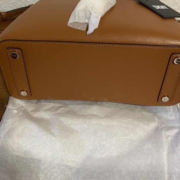 DKNY Paige Medium Satchel Bag With Convertible Strap - Picture 10 of 12